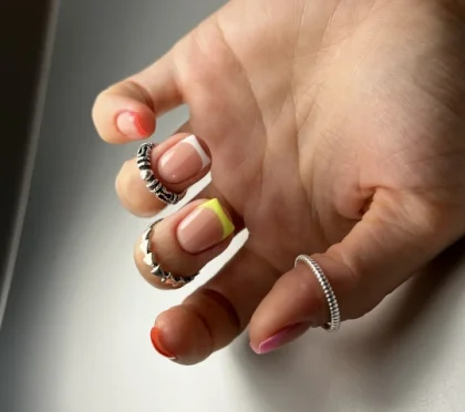 Школа-студия маникюра и педикюра Trifonova Nails фото 2